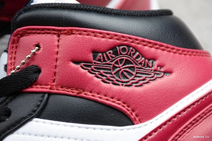 Beetroot 1 Dark Black (W) Mid  CZ4385-016 Jordan SE  1218